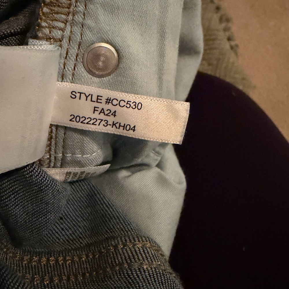 J.CREW CURVY HIGH-RISE KICKOUT JEANS | SIZE 30 - Picture 8 of 8